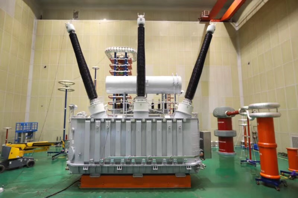 550kVOIP变压器套管2.png
